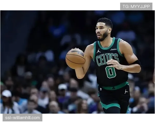 亚历山大连续129场20+创历史纪录,MVP竞争占据领先位置 亚历山大连续129场20+创历史纪录,MVP竞争占据领先位置